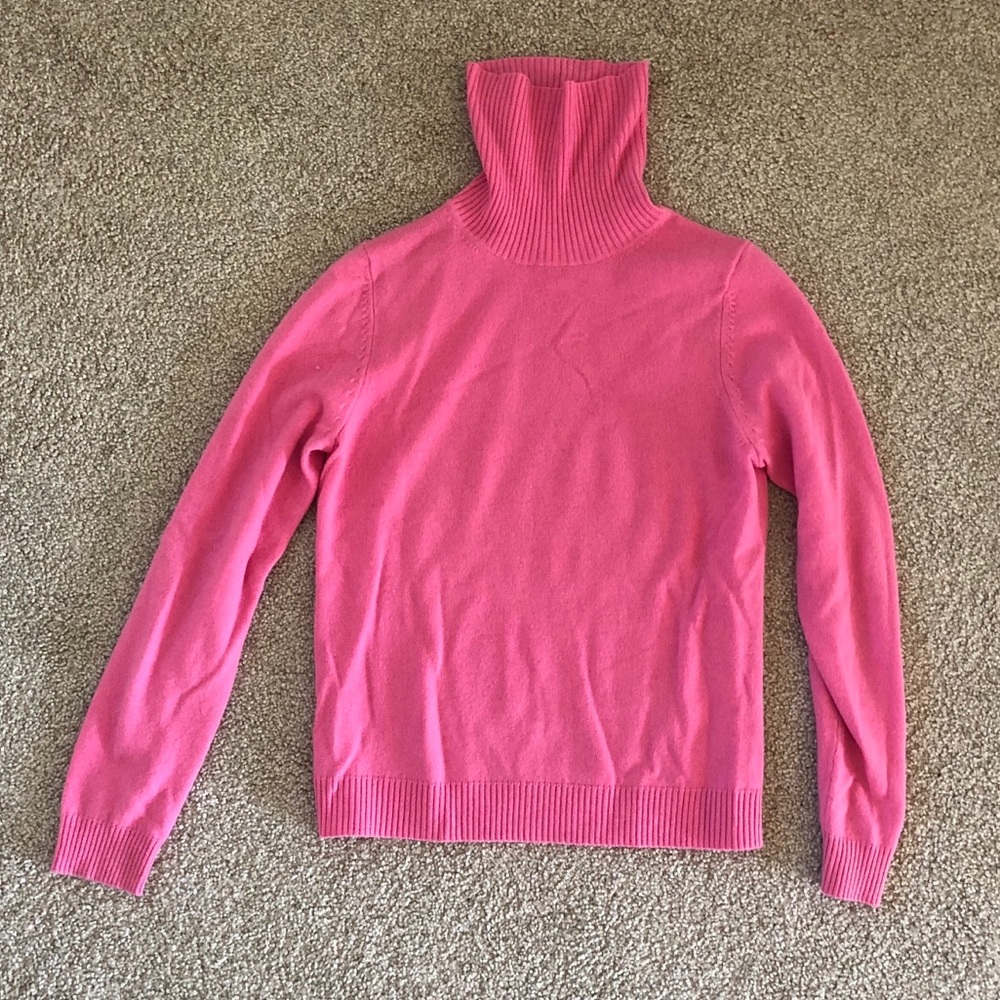 Neiman Marcus 100% Cashmere Turtleneck Sweater Pink M
